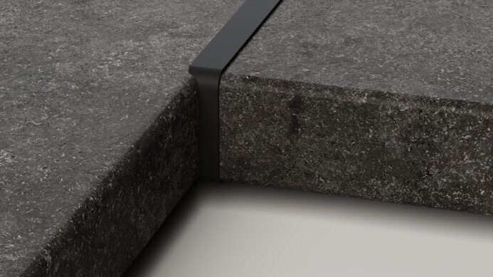 Планка соед. угловая европодгиб левая ЧЁРНАЯ (Слотэкс)