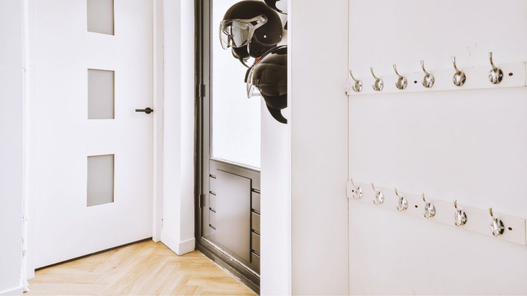 uh-Install-shelves-or-wall-hooks-1024x576.jpg